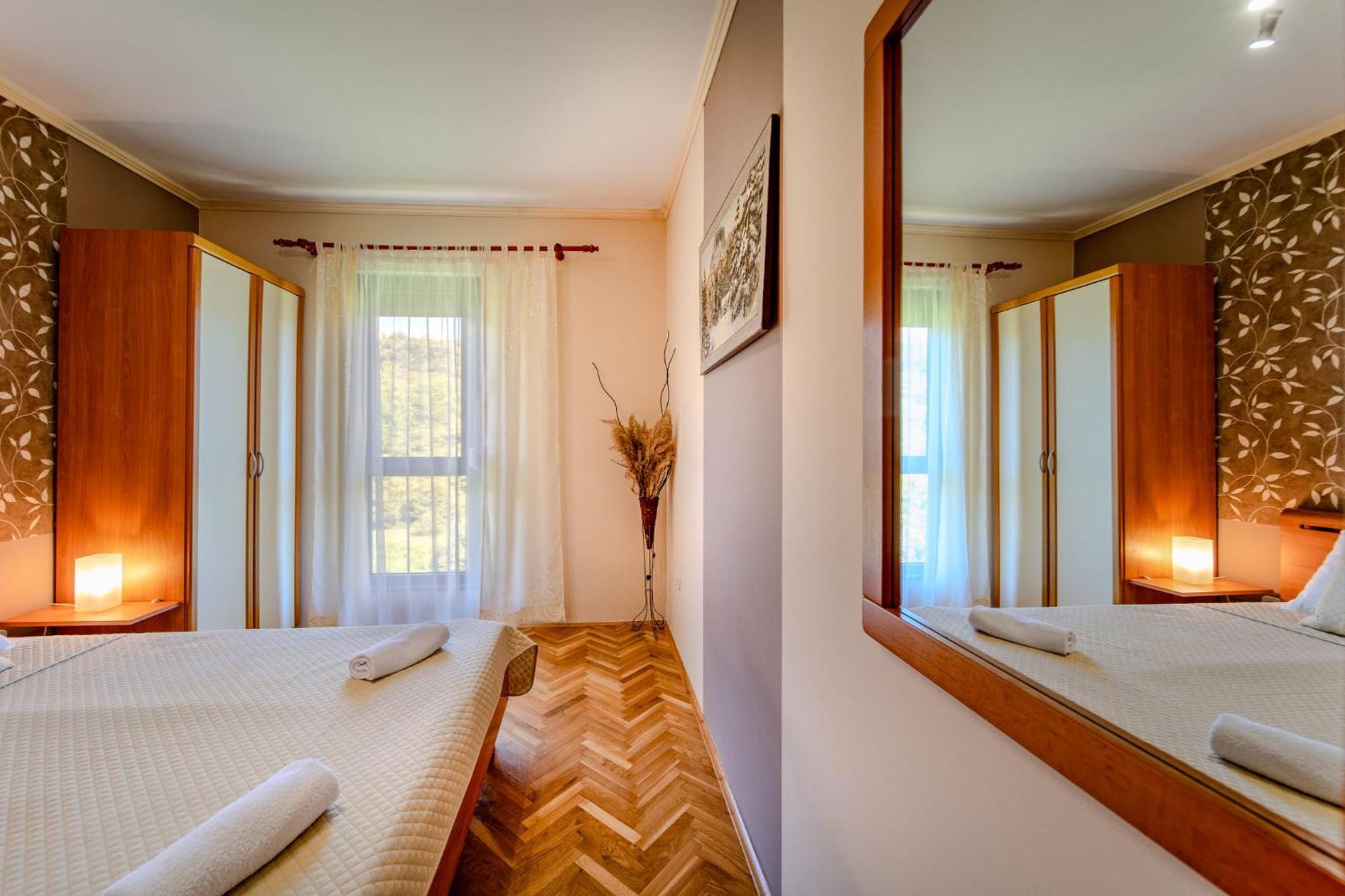 Rab Centar Due Apartment Palit Exterior photo