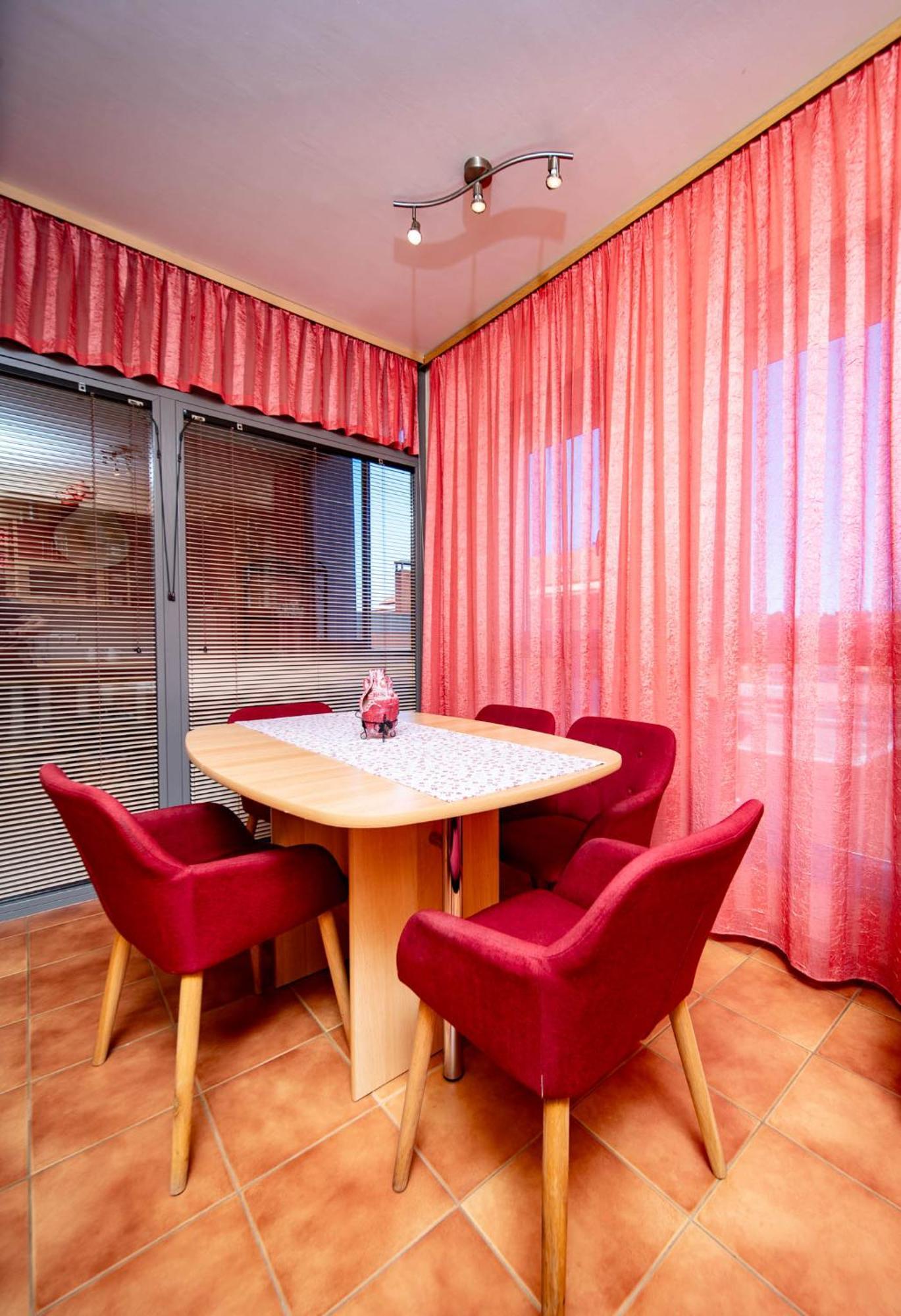 Rab Centar Due Apartment Palit Exterior photo